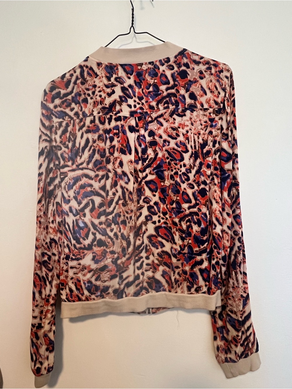 New Look Orange red and purple Leopard-Print Bomber Jacket - Picture 3 of 5